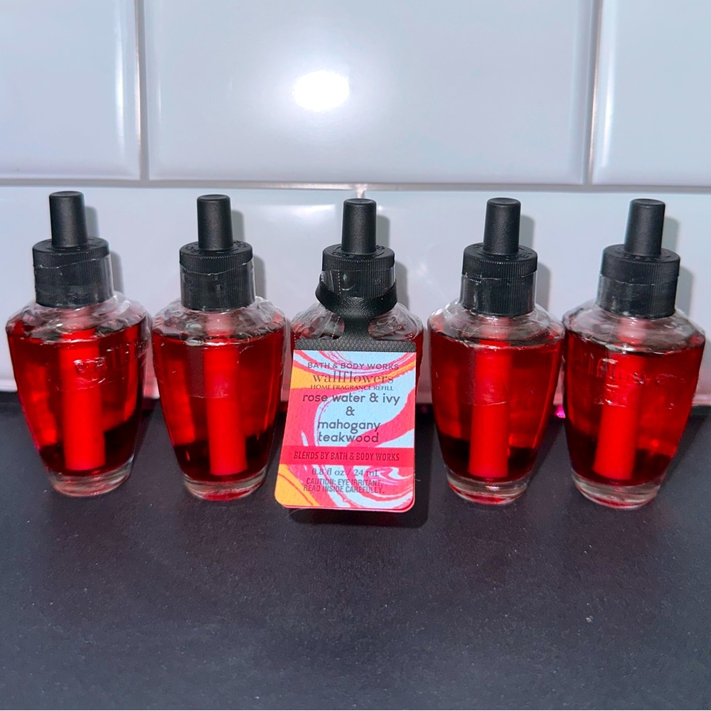 5 Rose Water & Ivy & Mahogany Teakwood Wallflower Refills